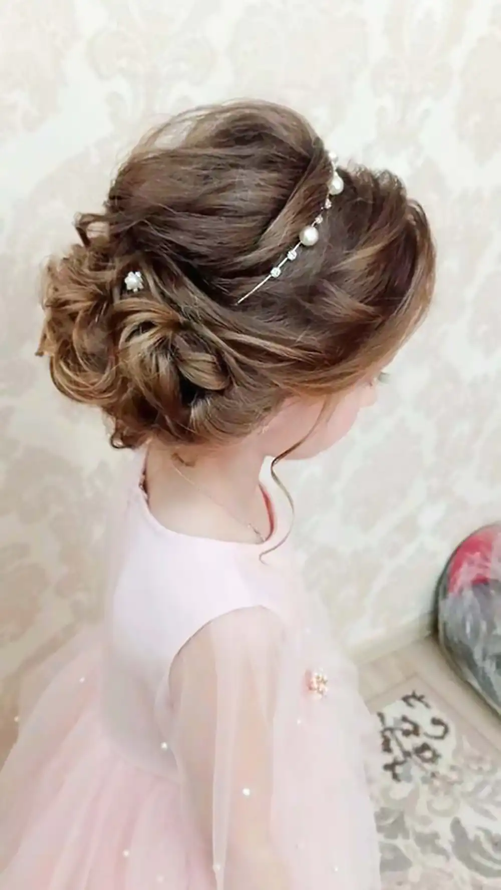 مدل شینیون بسته دخترانه برای عروسی