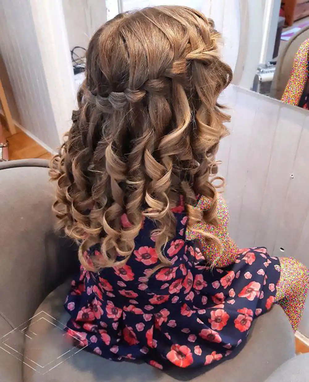 مدل شینیون باز دخترانه برای عروسی