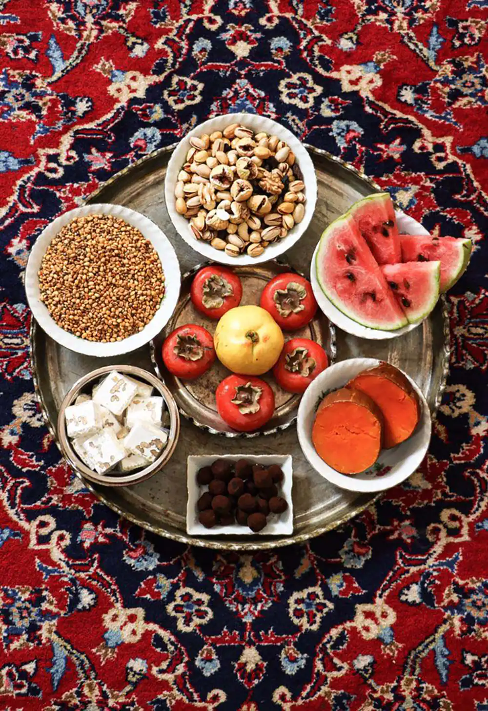 سینی شب یلدا ساده