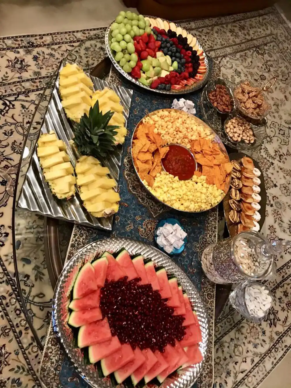 تزیین سفره شب یلدا باکلاس