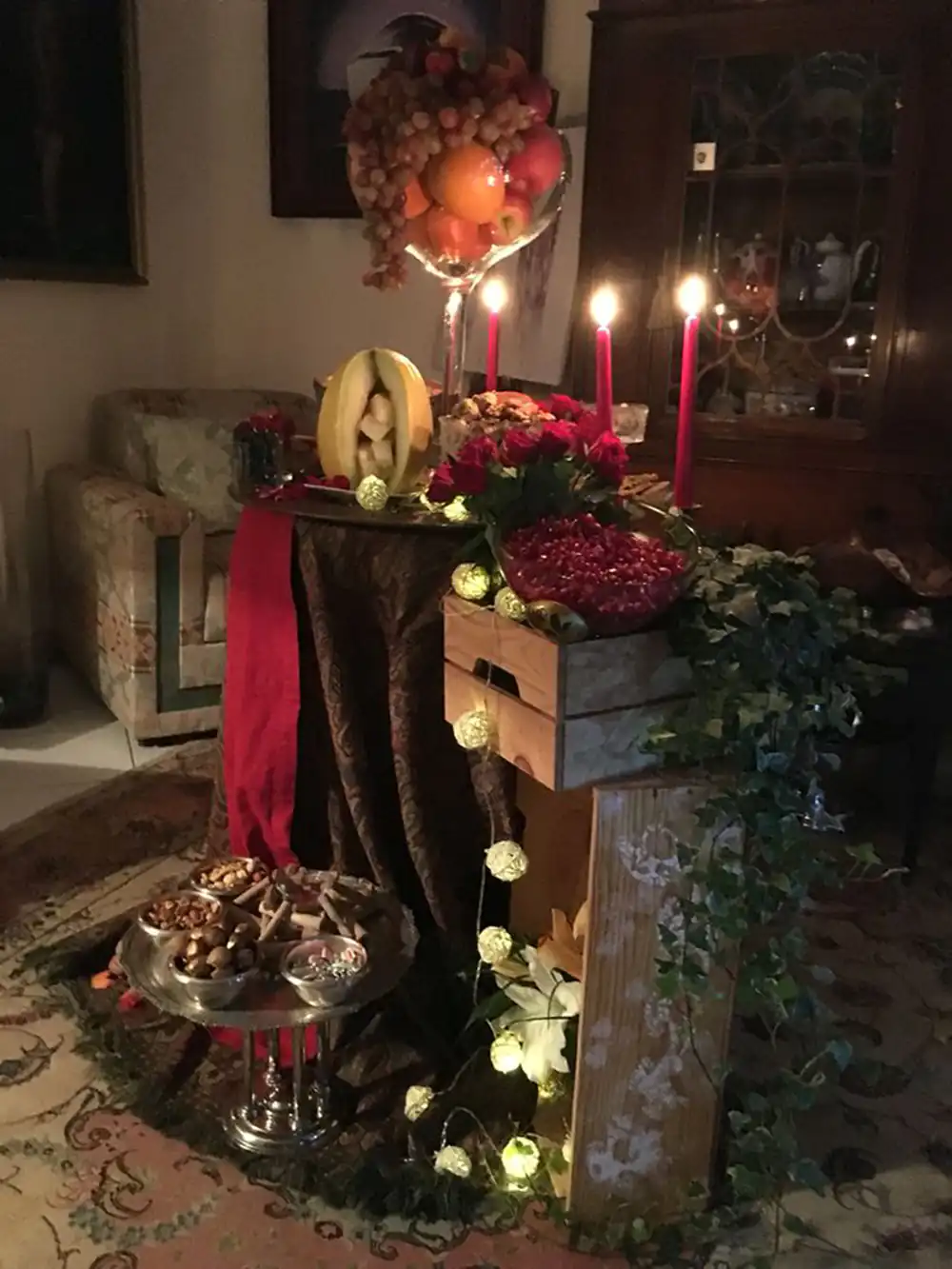 دکور شب یلدا برای عکاسی