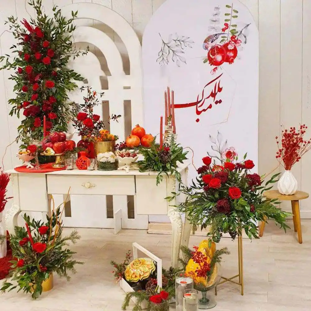 دکور شب یلدا برای عکاسی