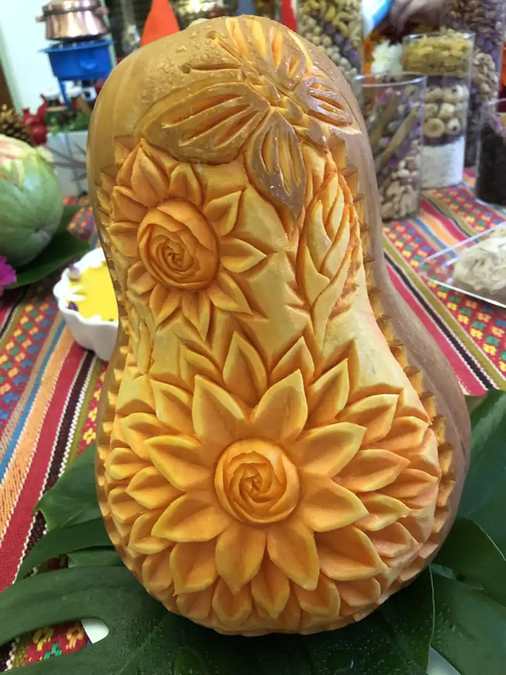 تزیین کدو حلوایی شب یلدا