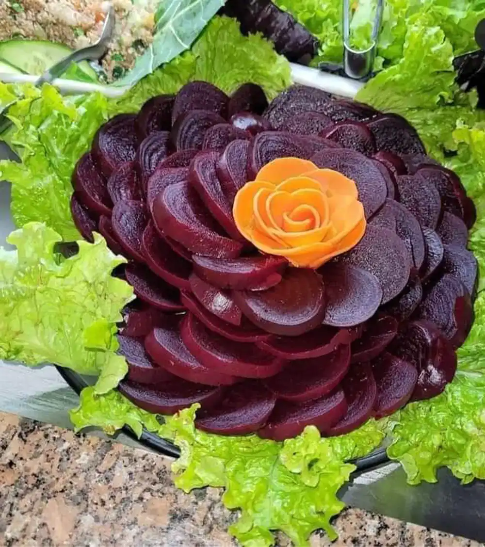 تزیین لبو برای مدرسه