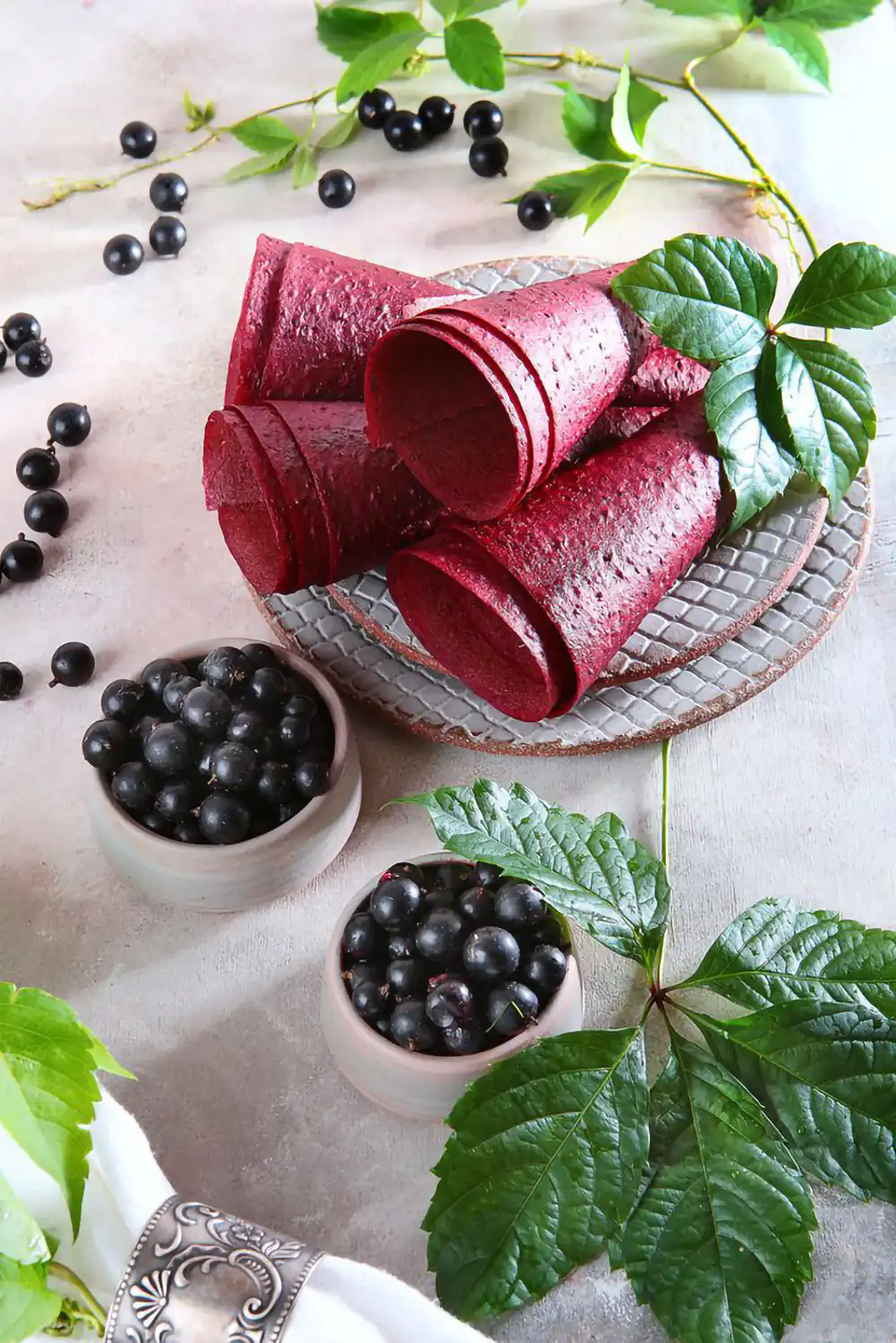 تزیین لواشک شب یلدا