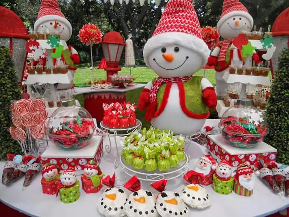 تزیین میز شب یلدا برای مدرسه