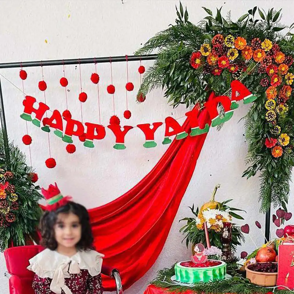 تزیین یلدایی برای مدرسه