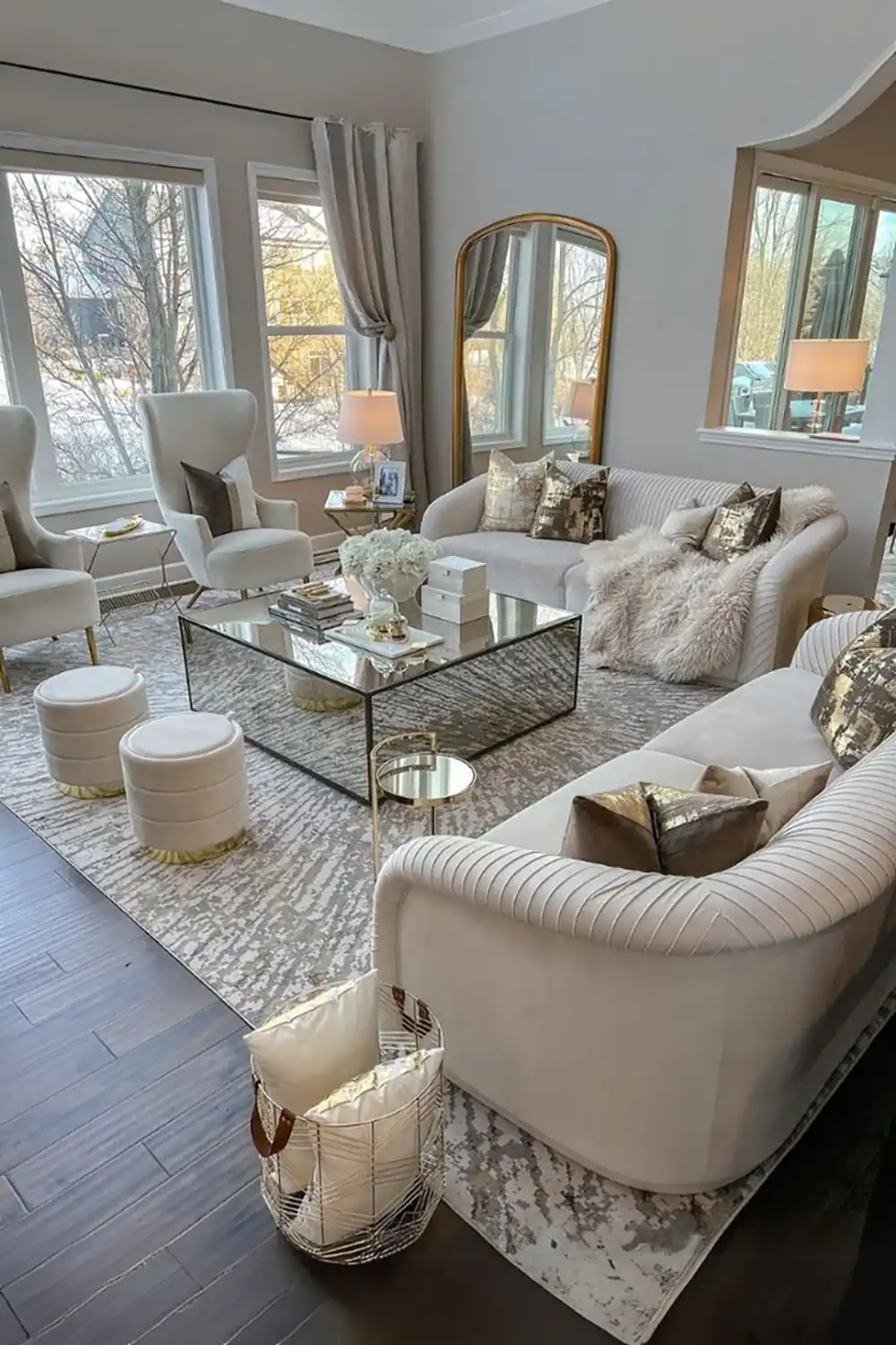 چیدن جهیزیه عروس