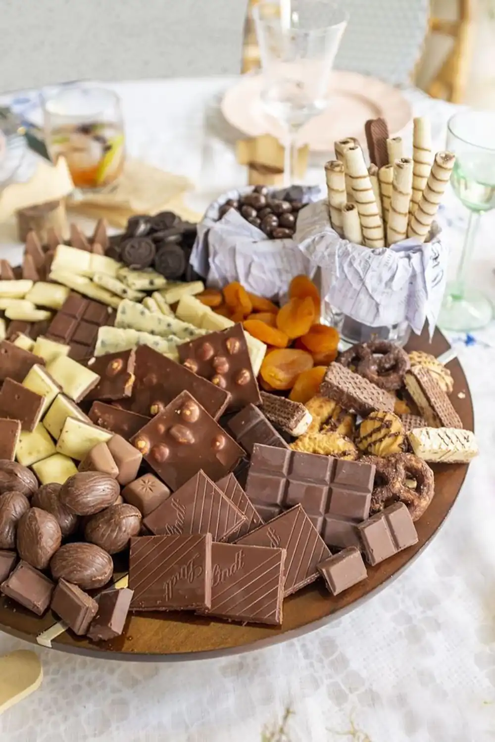 تنقلات برای پذیرایی از مهمان