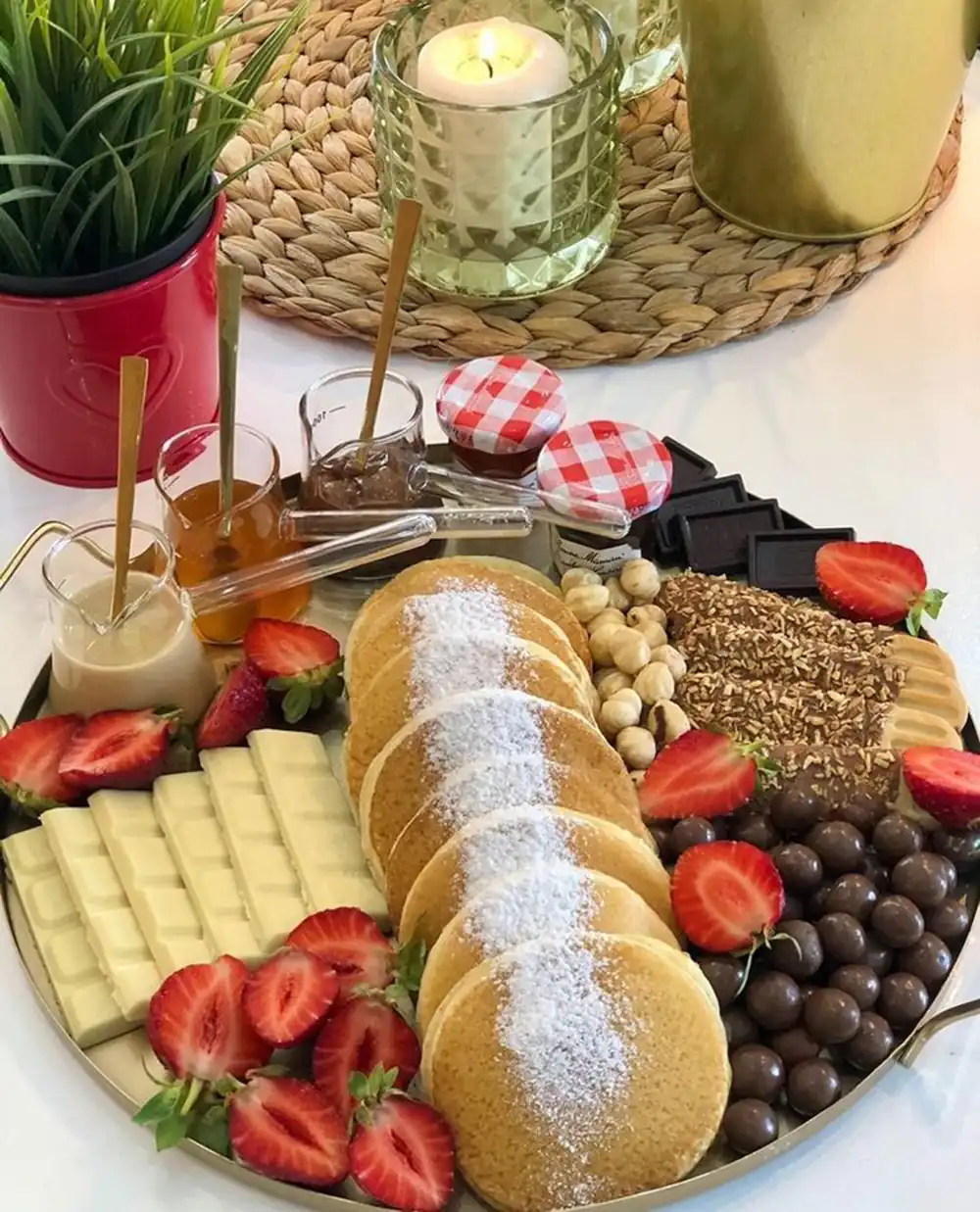 تزیین میز پذیرایی مهمان