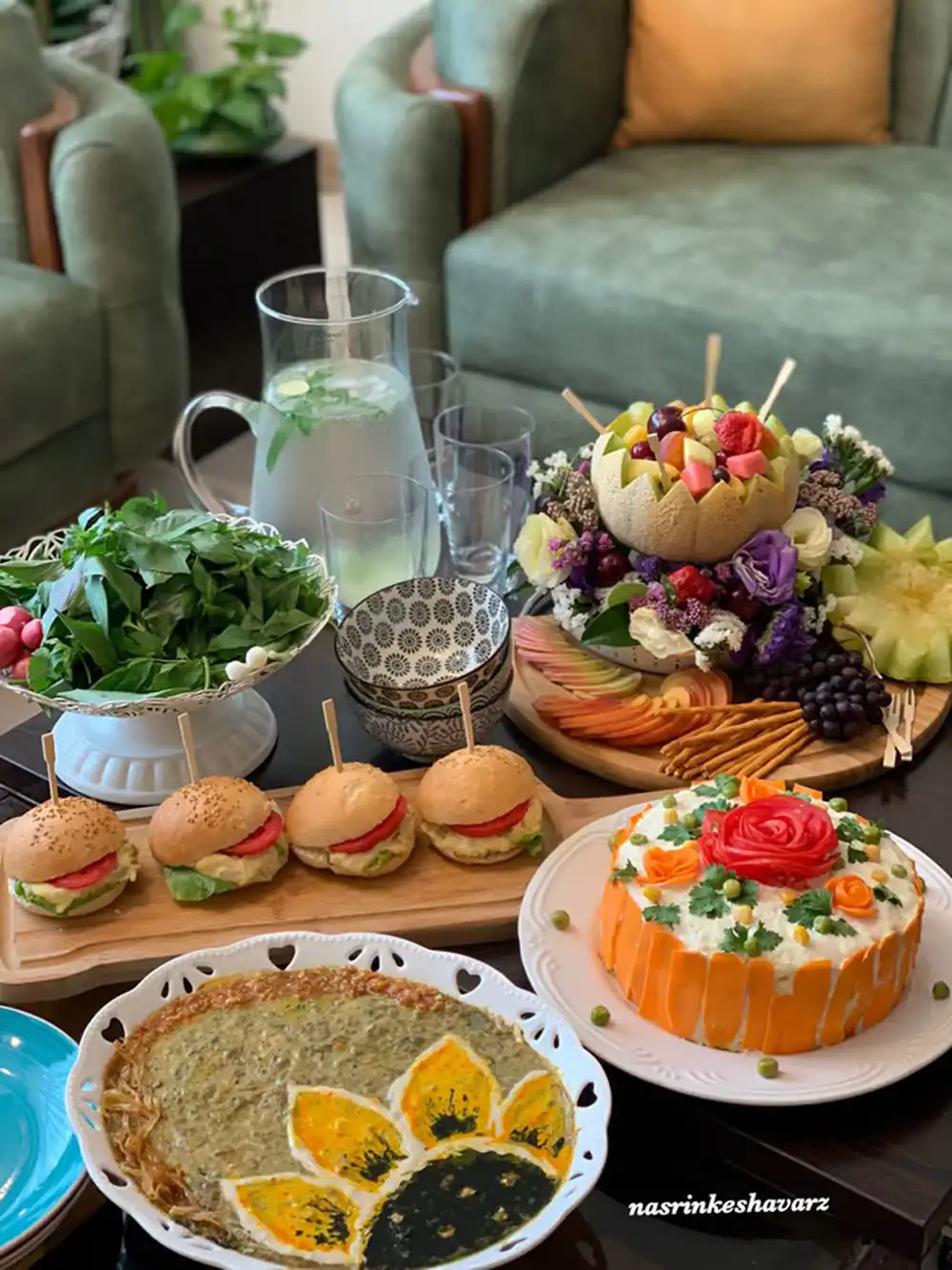 تزیین غذا و سفره آرایی
