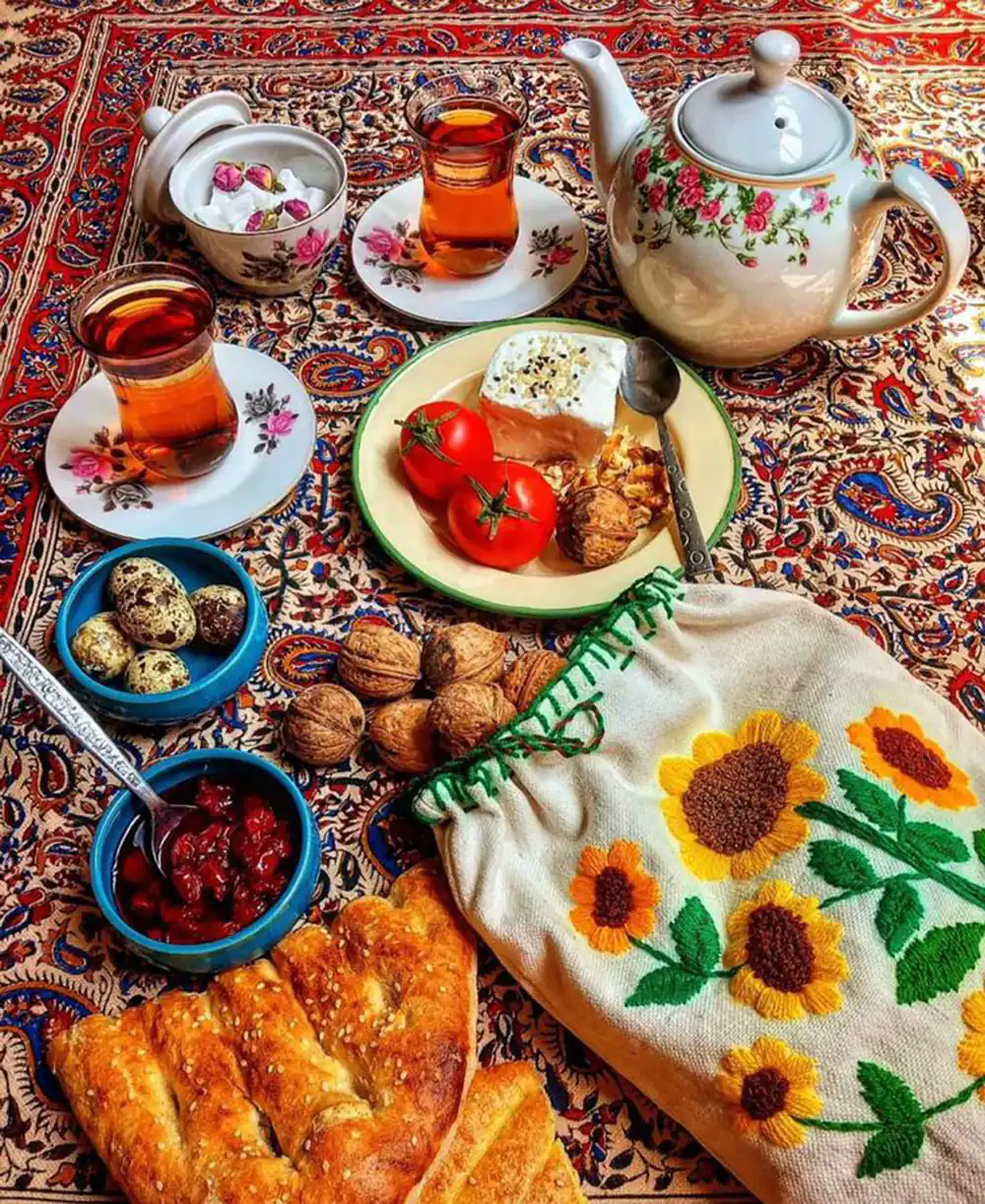 سفره افطاری مهمانی
