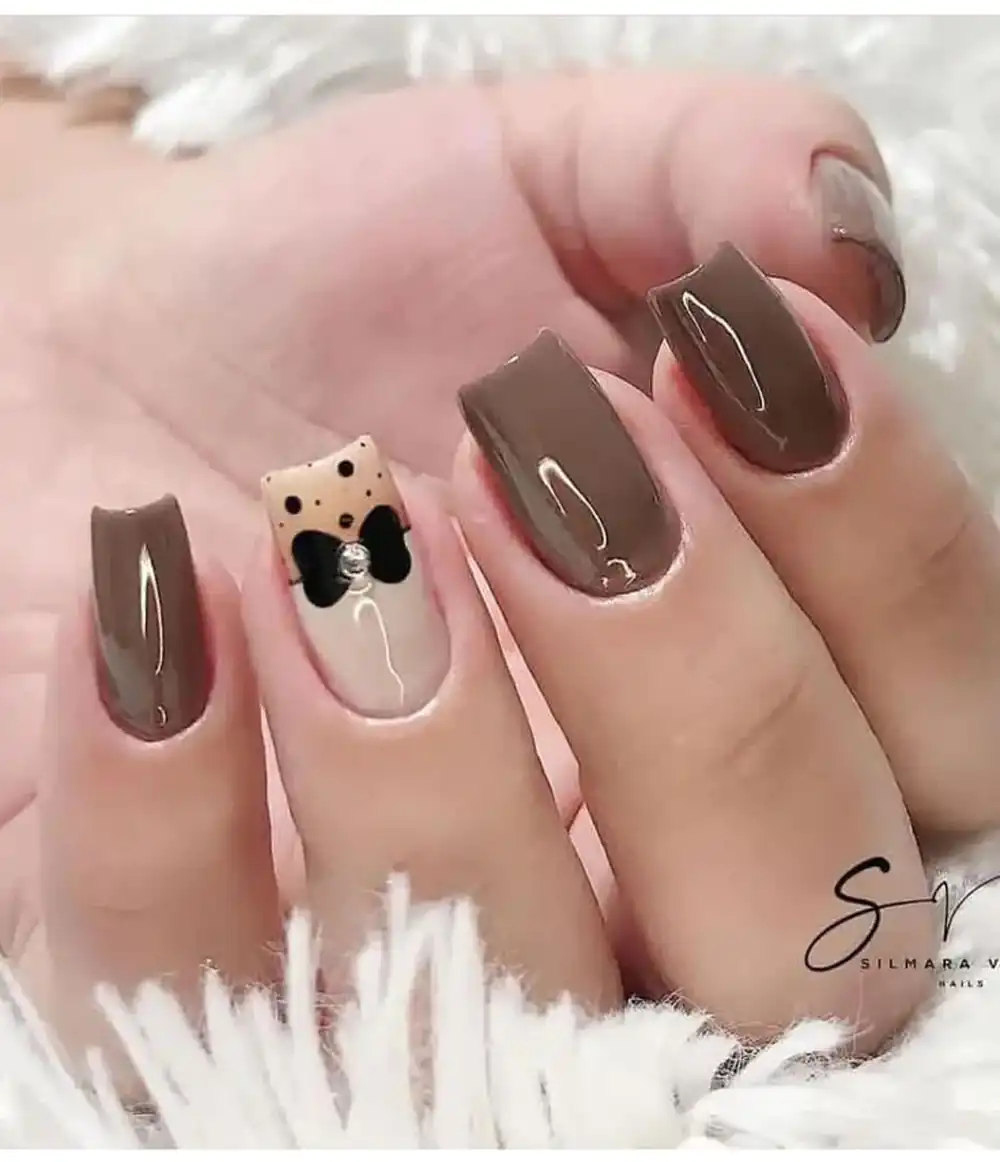 طراحی ناخن با رنگ شکلاتی