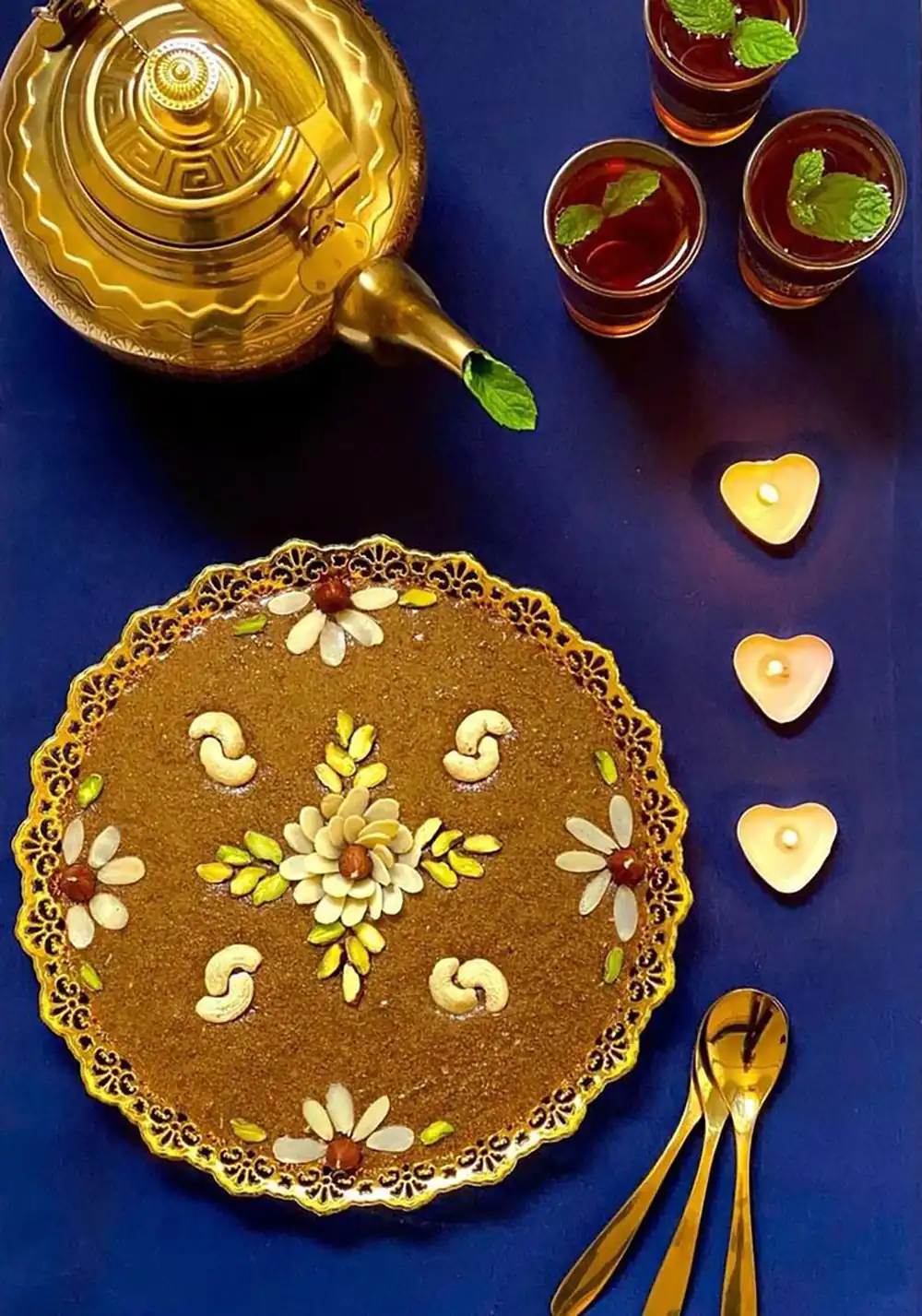 تزیین حلوا برای سفره افطاری
