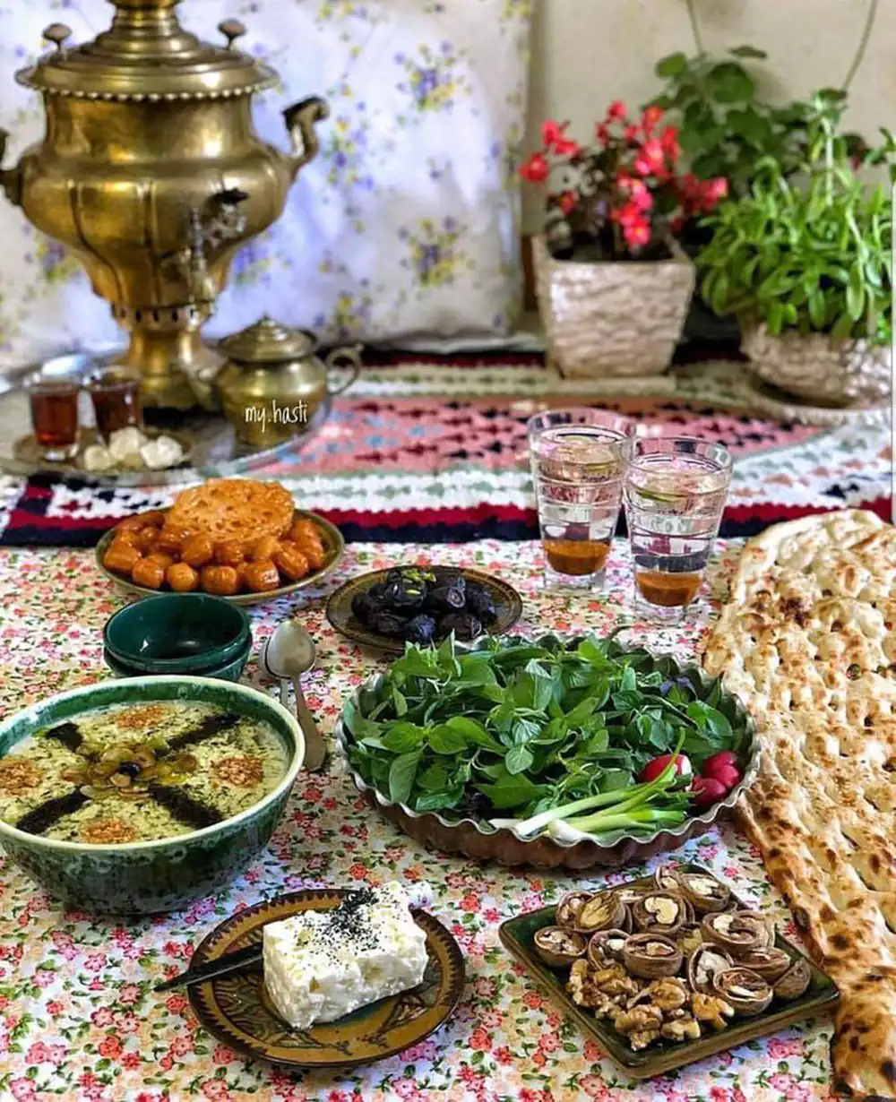 تزیین سفره افطاری ساده
