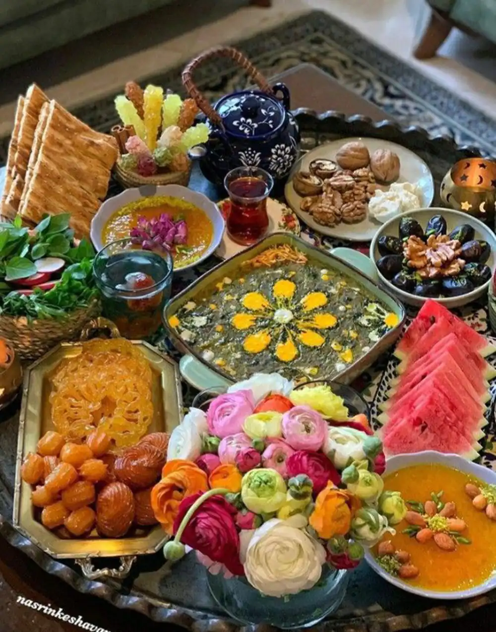 تزیین سفره افطاری ساده