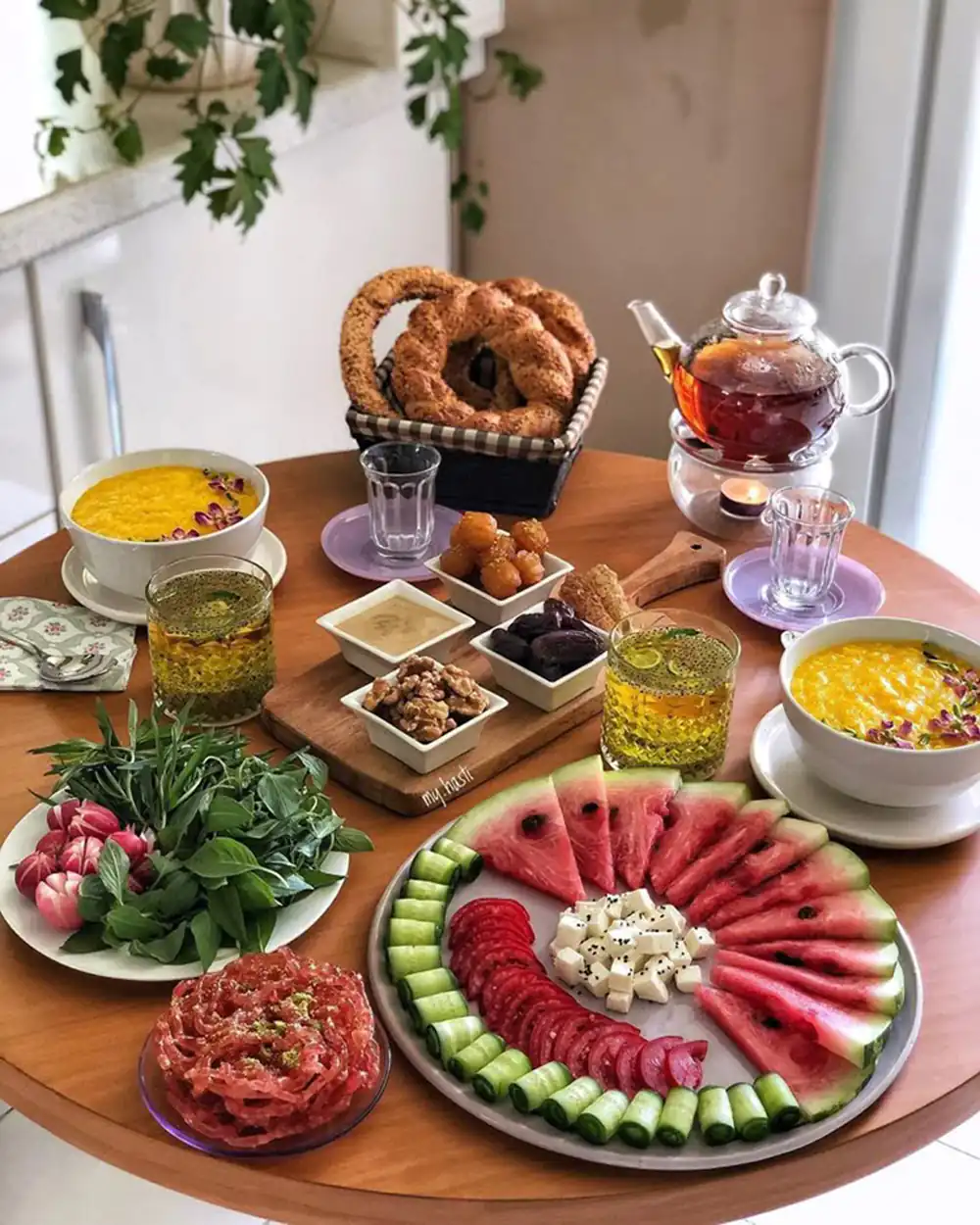 چیدمان صبحانه شیک