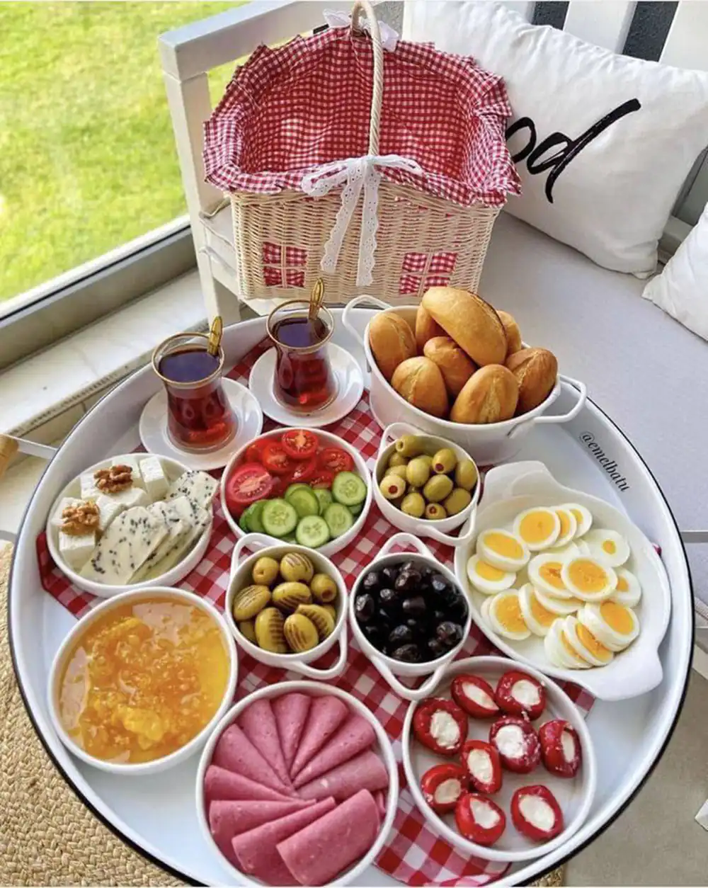 چیدمان صبحانه شیک