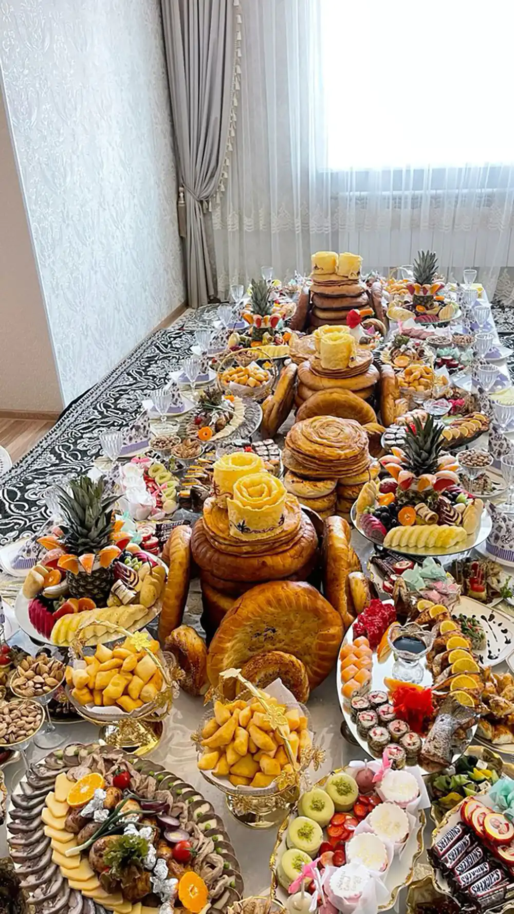 تزیین سفره مهمانی مجلسی
