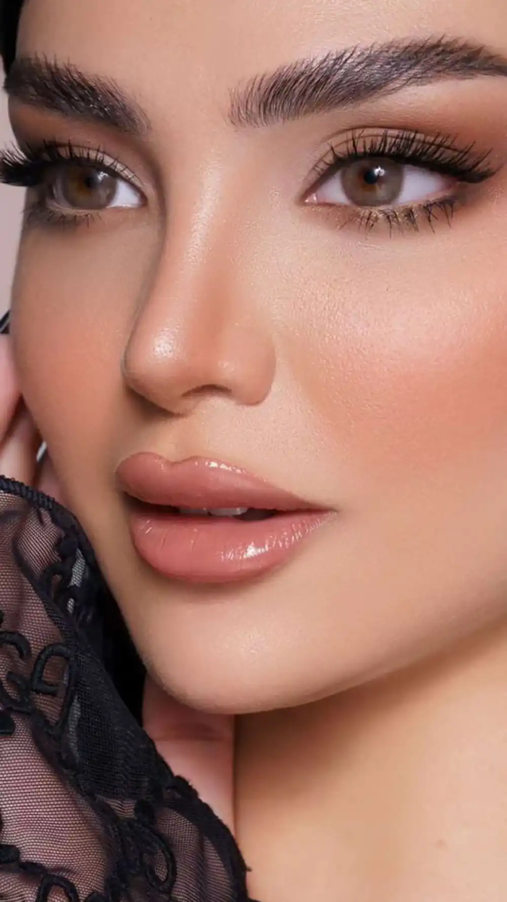 آرایش مجلسی ملایم