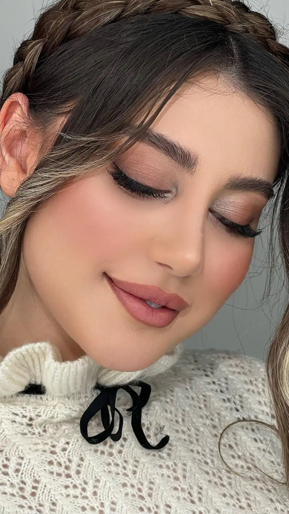 مراحل آرایش صورت مجلسی