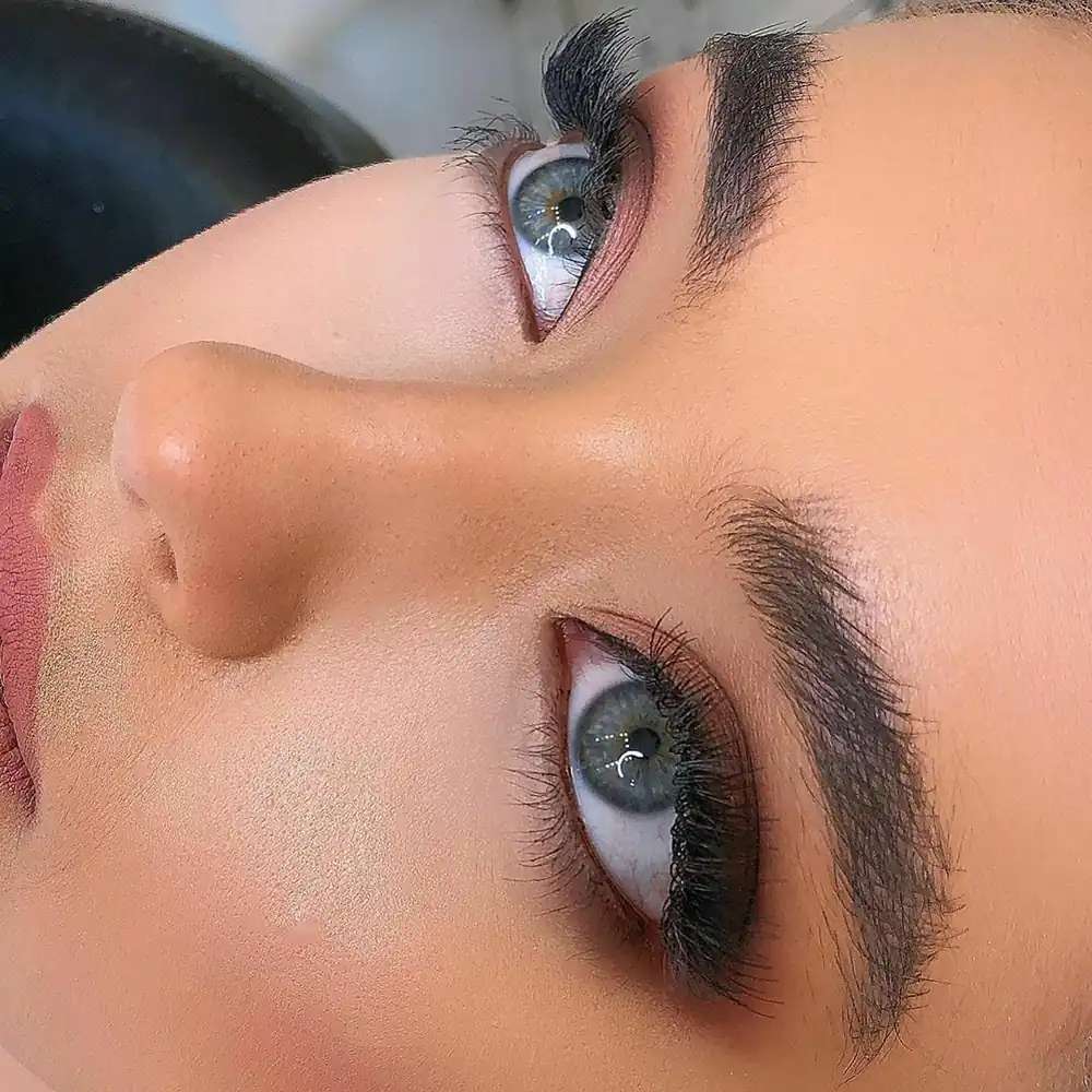 میکاپ دخترانه برای عروسی