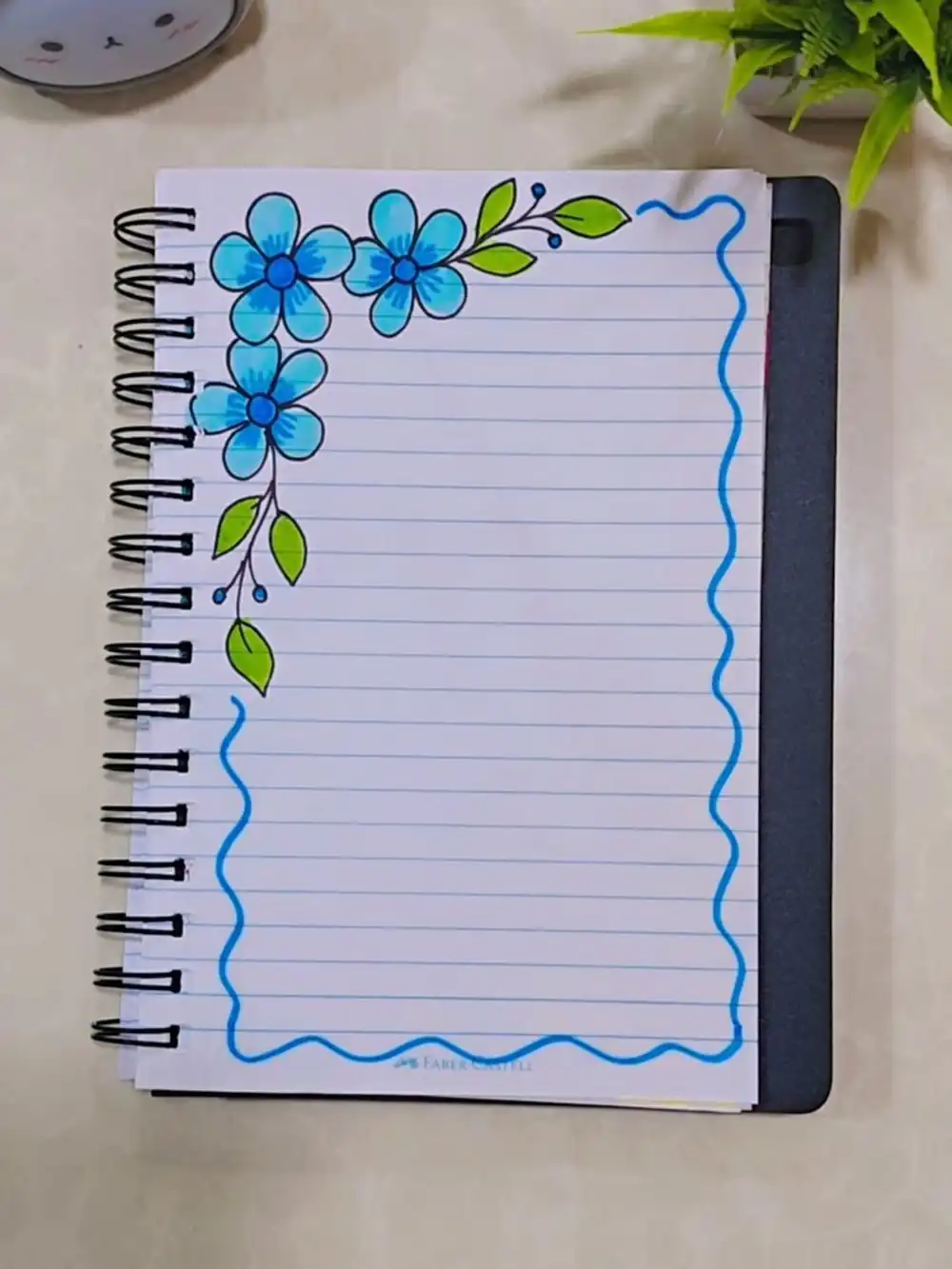 نقاشی در حاشیه دفتر
