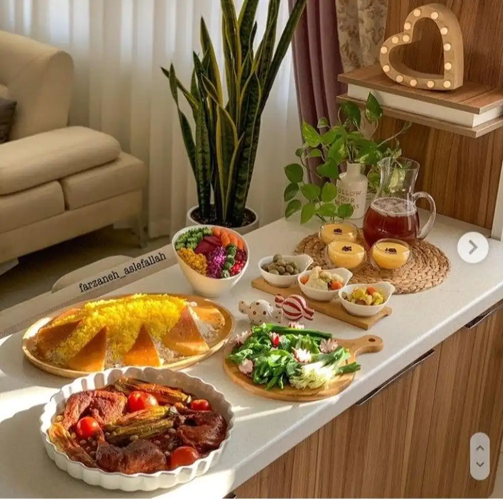 تزیین سفره غذا برای مهمانی